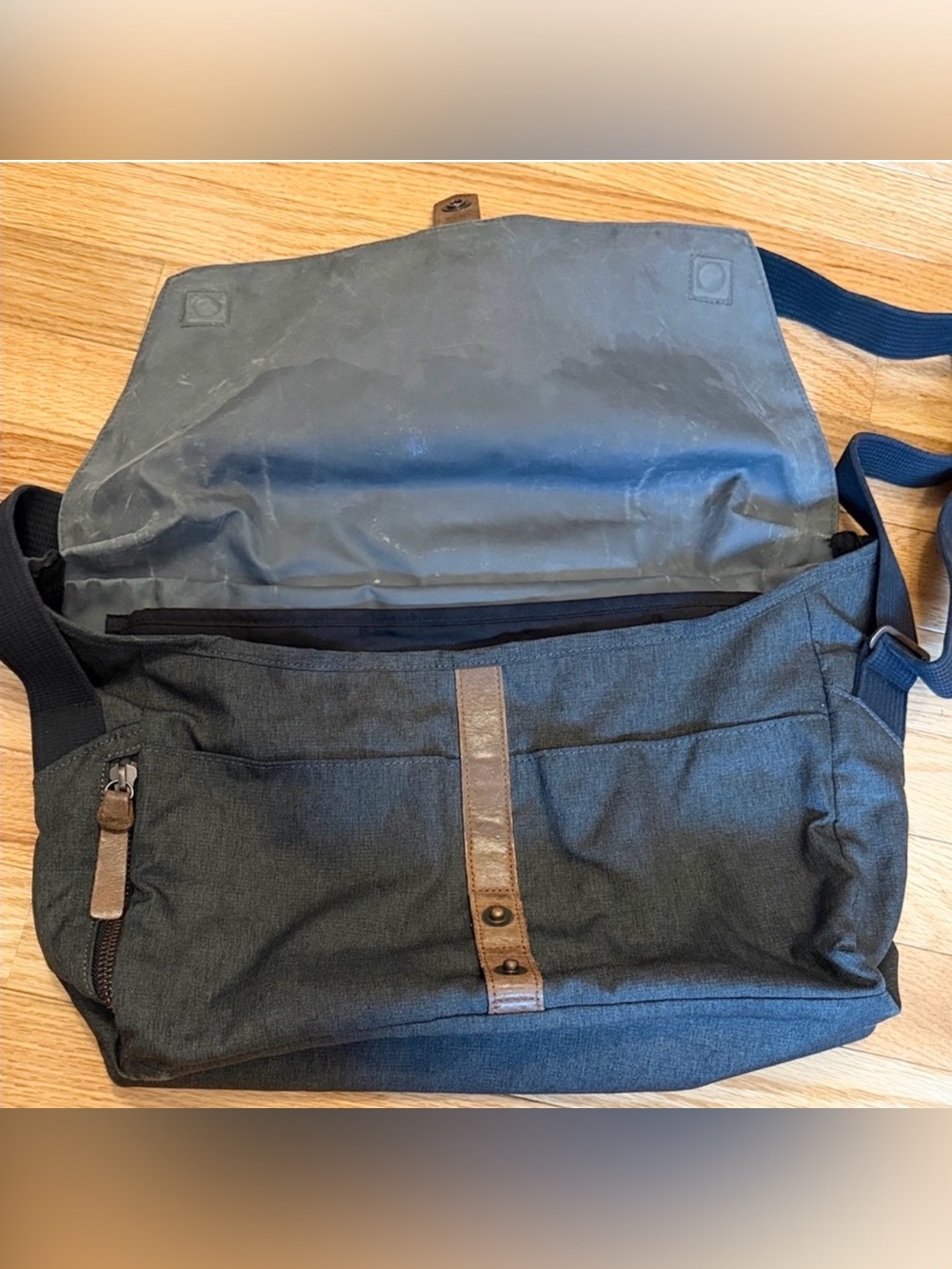 Timbuk2 Messenger Laptop Bag Black Brown | Crossbody Work Commuter Tech Bag - Picture 2 of 7